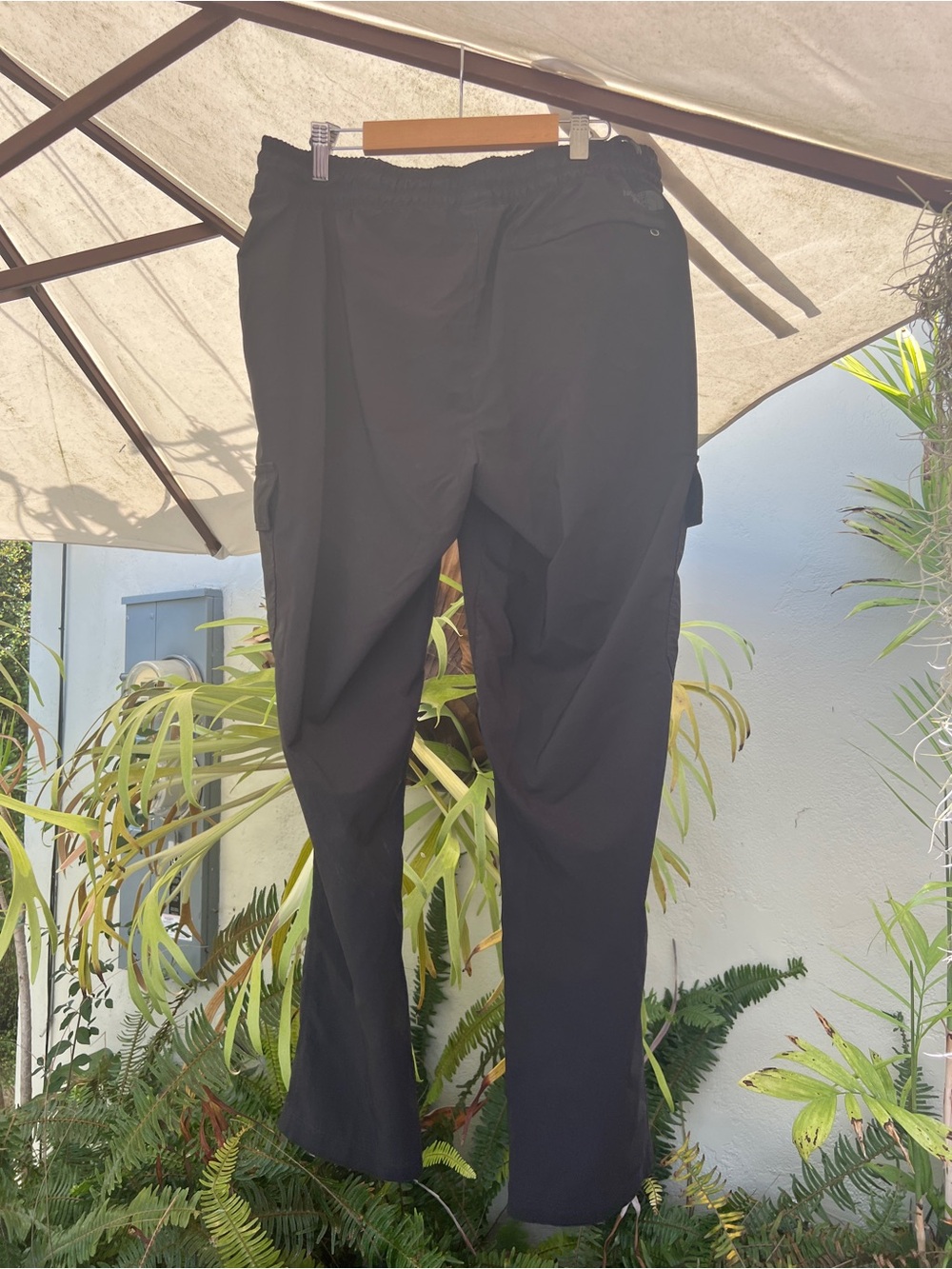 North Face Cargo Pants - Picture 5 of 6